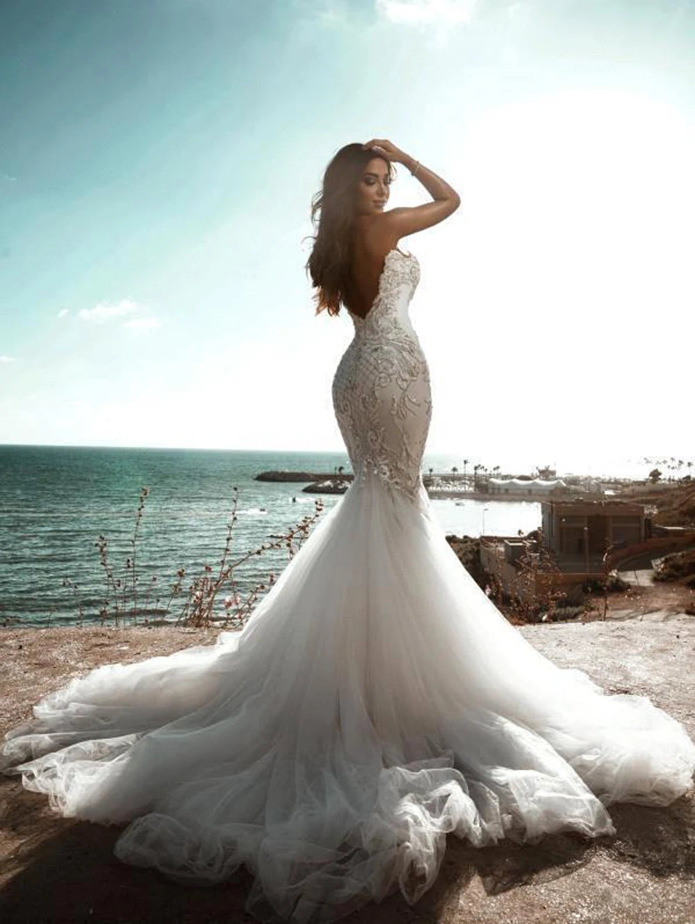 Luxury Mermaid Strapless Wedding Dress with Appliques